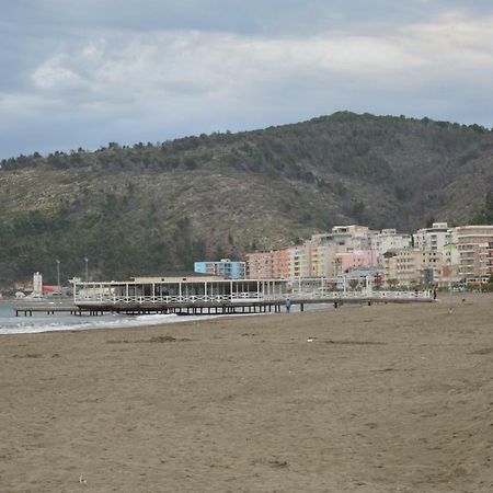 Blini Seaside Apartment Shëngjin Eksteriør bilde